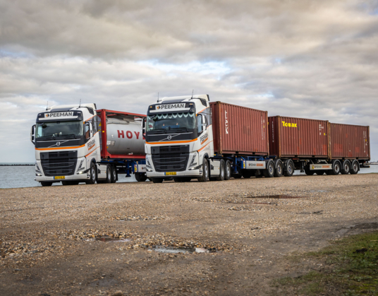 Twee nieuwe Volvo FH’s voor Peeman Transport